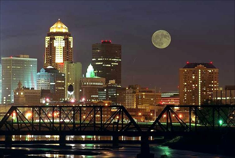 The Des Moines skyline